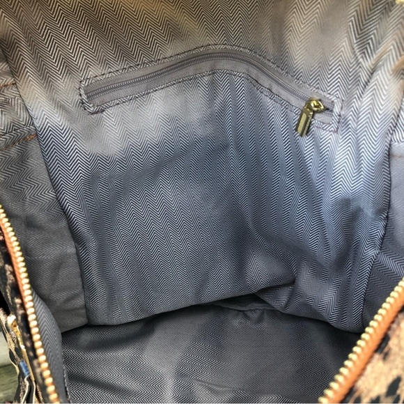 ✨Animal Print Backpack✨ - Picture 5 of 5